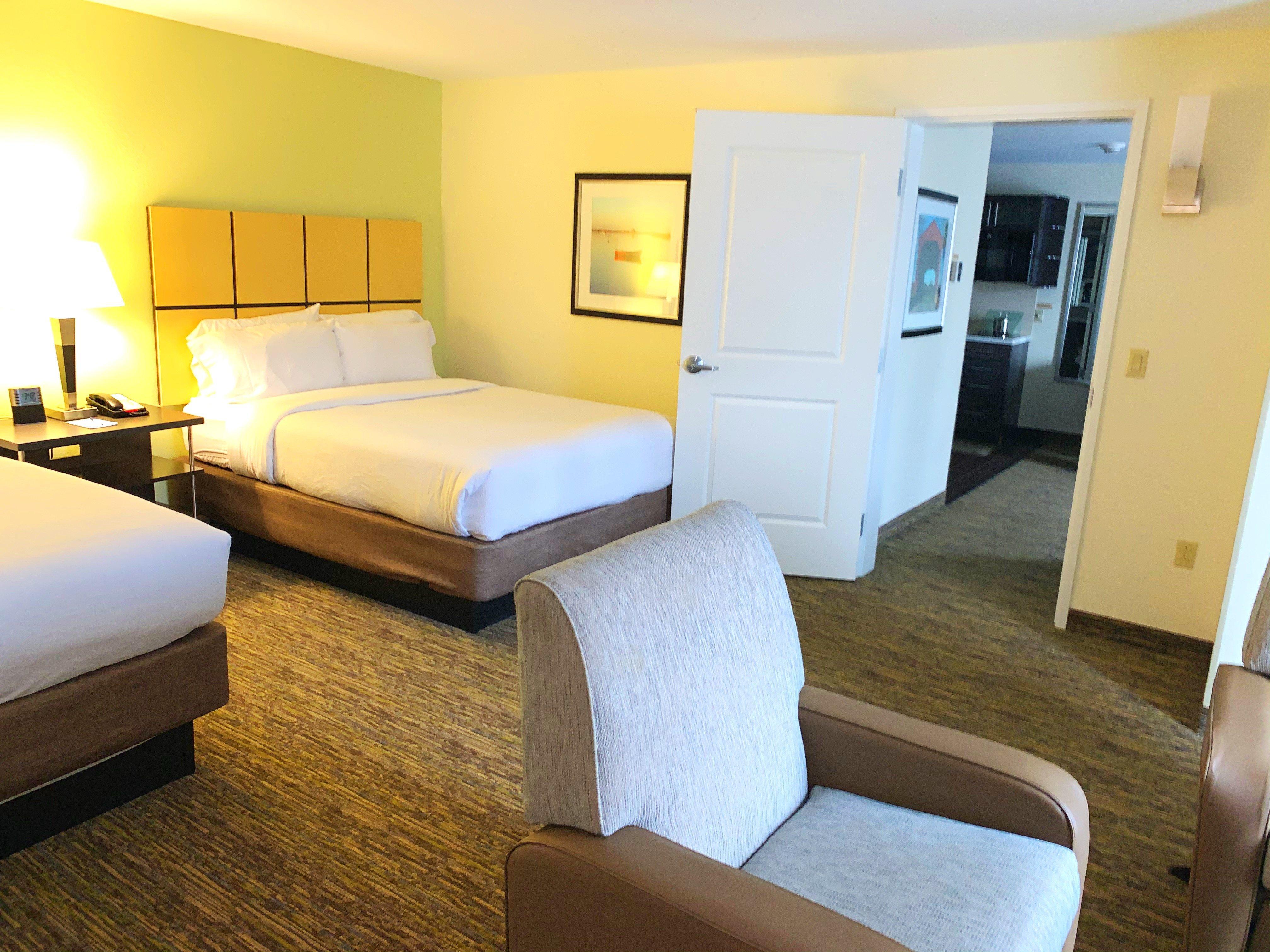 Candlewood Suites Belle Vernon By Ihg Exterior photo